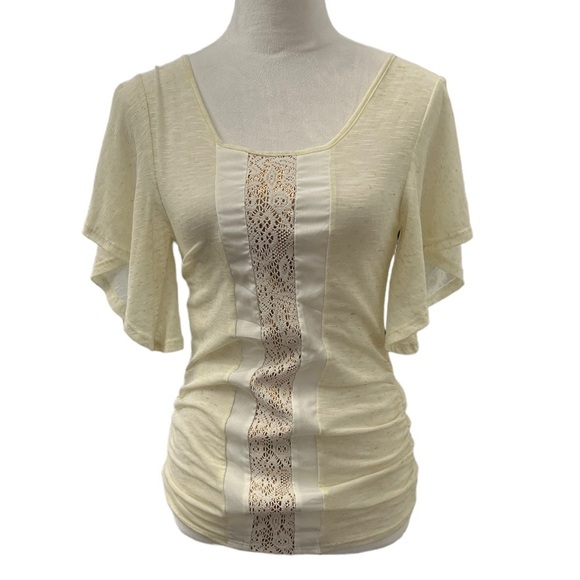 Daytrip Medium womens cream flowy sleeve top - Picture 1 of 8